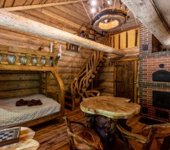 Еловая усадьба в Мазаная Горка