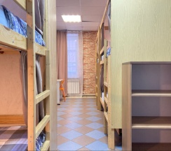 №7 Общий шестиместный номер в Nice hostel