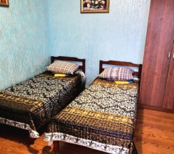 Двухместный номер Standard с балконом (2 отдельные кровати) в Жемчуг village