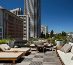 Двухместный люкс студия с террасой двуспальная кровать в 1 Hotel San Francisco