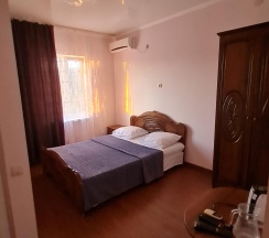 Двухместный номер с двуспальной кроватью с видом на озеро в Андреанна