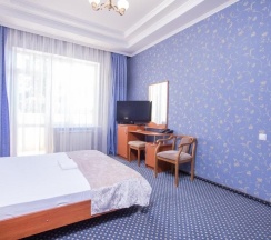 Арт-Люкс (Люкс с балконом) в Альмира By Orion Hotels