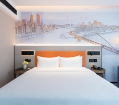 Двухместный номер Deluxe Business (двуспальная кровать) в Hampton by Hilton Guangzhou Jinshazhou