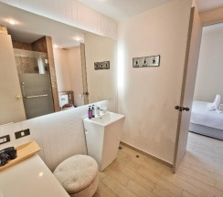 Вилла с 2 комнатами с балконом в Tropicana Pool Villa