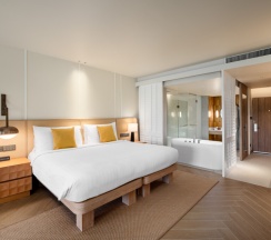 Двухместный номер клубный oceanfront двуспальная кровать в Отель SAii Laguna Phuket