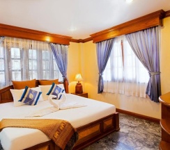 House с 5 комнатами в Royal Prince Residence