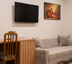 Делюкс в Акрополь