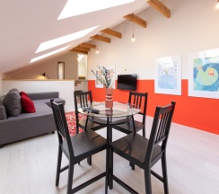 Апартаменты "Red" с террасой в Сhо