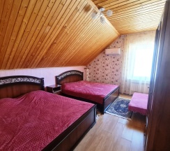 Семейный номер Classic с красивым видом из окна в Green house