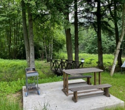 Шестиместный коттедж с 3 комнатами с красивым видом из окна в Купчиха