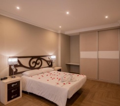 Двухместный номер Deluxe двуспальная кровать в Hotel Monasterio Granada - Adults Only