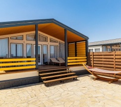 Первая береговая линия в Venerdi villas