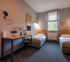 2-местный номер с общей ванной комнатой (раздельные кровати) в Friday center