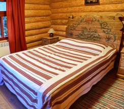 Номер делюкс с 1 двуспальной кроватью (корпус 5) в Соловки