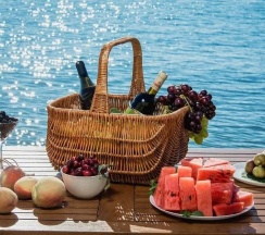 Семейный двухкомнатный с террасой и видом на море в Aqualife