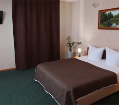 Эконом Стандарт  4-х местный с ванной комнатой в Zb Hotels Айсберг Саратов