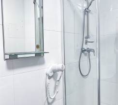 Делюкс с балконом и двуспальной кроватью в Moscow Point-Red October