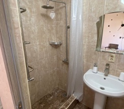 Двухместный номер с раздельной кроватью в У реки