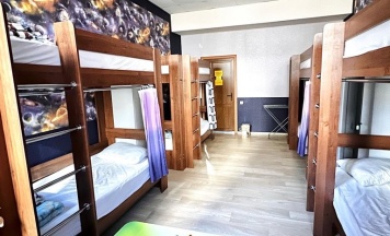 Кровать в общем номере (мужской номер) в Центр