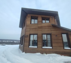 Коттедж с красивым видом из окна в Дом с Кораблем