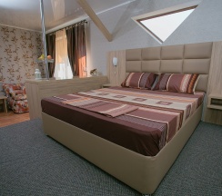 номер-студия с джакузи . вид на море в AlexHome