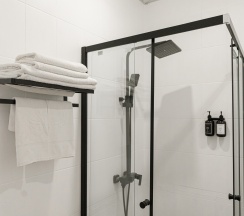 Улучшенный Двухместный номер с двумя раздельными кроватями в Парк Культуры