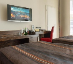Семейный люкс с 2 комнатами в EA Hotel Crystal Palace