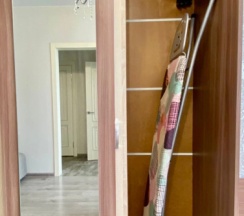 Апартаменты c 1 комнатой с балконом и с видом на город в Apartments on str. Kuybisheva, bld. 59