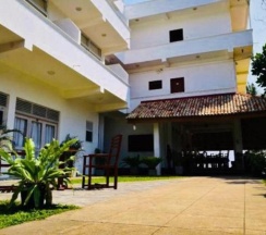 Двухместный номер Standard с видом на сад двуспальная кровать в Jasmine Garden Beach Guest House