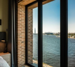 Студия с Панорамным видом на Неву в Docklands