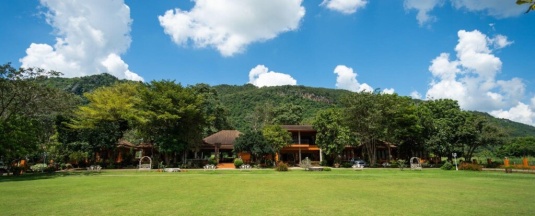 Вилла с балконом и с видом на сад в Phachuanchom Resort Khaoyai