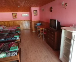 Номер эконом с 4 односпальными кроватями в Хуторок