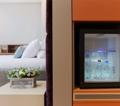 Улучшенный люкс с кроватью размера "king-size" в ITALYANSKAYA 29 Hotel