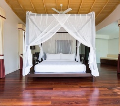Вилла рядом с пляжем в Amatapura Beach Villa 12