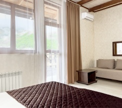 ДЕЛЮКС с балконом и видом на горы в Greek house viva hotels group