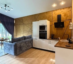 Четырёхместное шале с 2 комнатами с красивым видом из окна  в Релакс_Телецкое