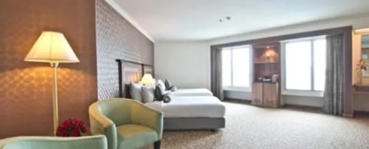 Двухместный женский номер Superior двуспальная кровать в Baiyoke Sky Hotel