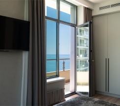 Семейный LUX (4 этаж) в Real Apartments Sochi