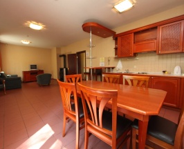 Шестиместный коттедж с сауной в Айвенго