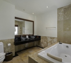 Люкс семейный с 2 комнатами в Phunawa Resort