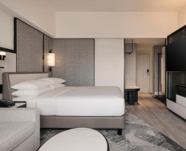 Двухместный номер Deluxe с видом на город двуспальная кровать в Hilton Singapore Orchard