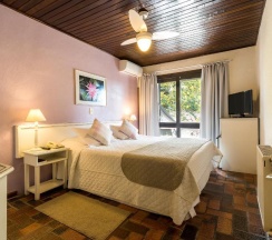 Апартаменты с красивым видом из окна в Vila Suzana Parque Hotel