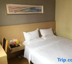Номер Superior в 7 Days Inn Shanghai Changshou Road Subway Station PCD Store Branch