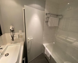 Четырёхместный номер Comfort в Park Hotel Hamburg Arena