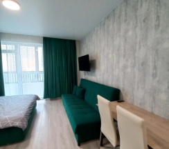 Студия Standard с балконом в Апартаменты в Верхней Пышме Dream House Успенский 113г