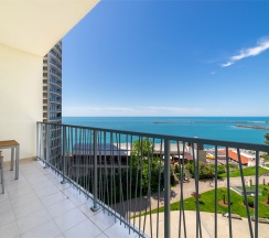 Двухкомнатные апартаменты с видом на море (2-5 этаж) в Real Apartments Sochi