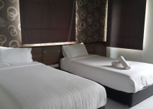 Двухместный номер Standard двуспальная кровать в The Living Hotel at Surat Thani