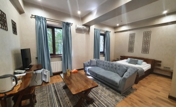 Полулюкс в Сарайшық