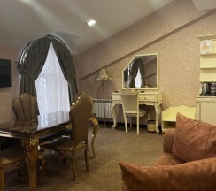 Полулюкс в Baku Hotel