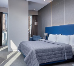 Corner Studio Apartment в Diamond Apartments